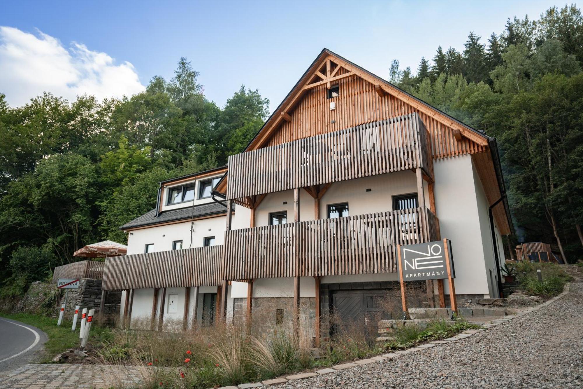 Apartmany None Бранна Екстер'єр фото